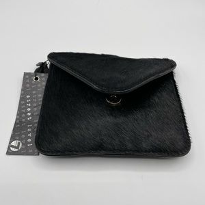 Street Level Cross Body - Black Fur